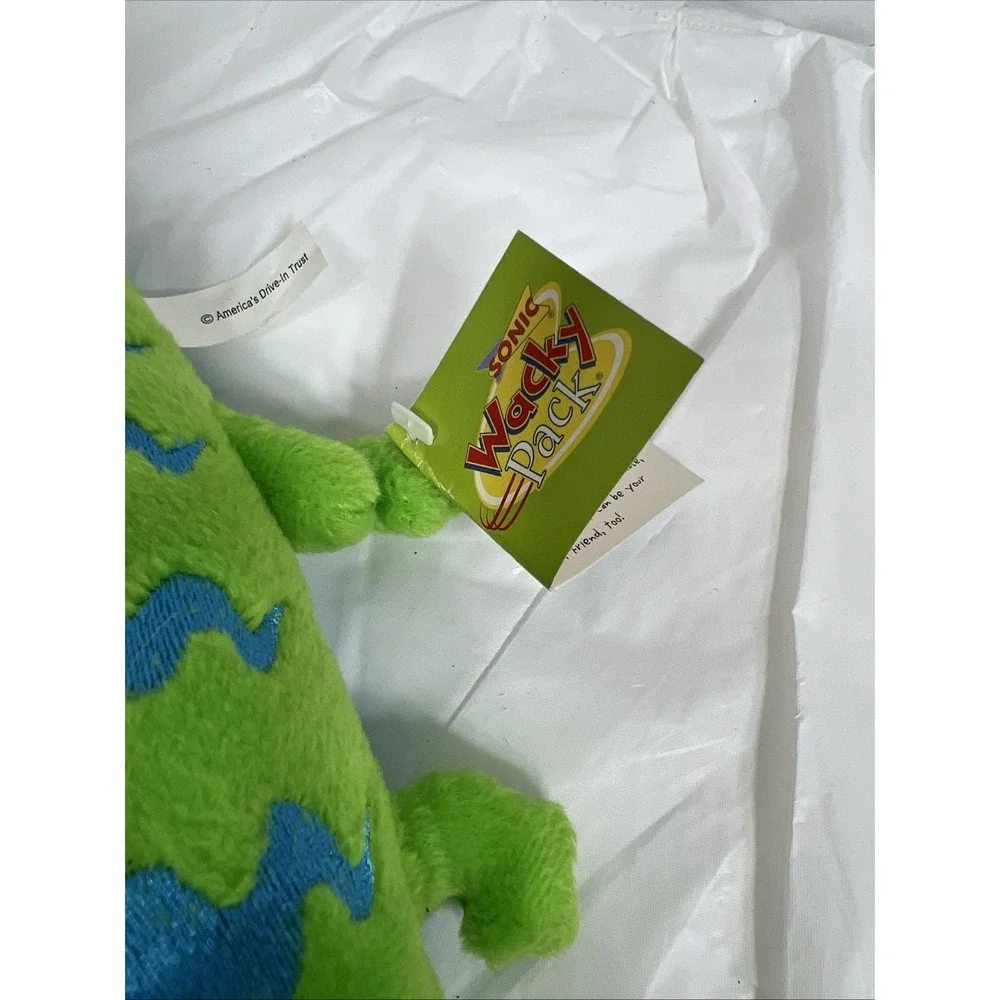 Vintage 2002 Sonic Wacky Pack Green lizard‎ Paco